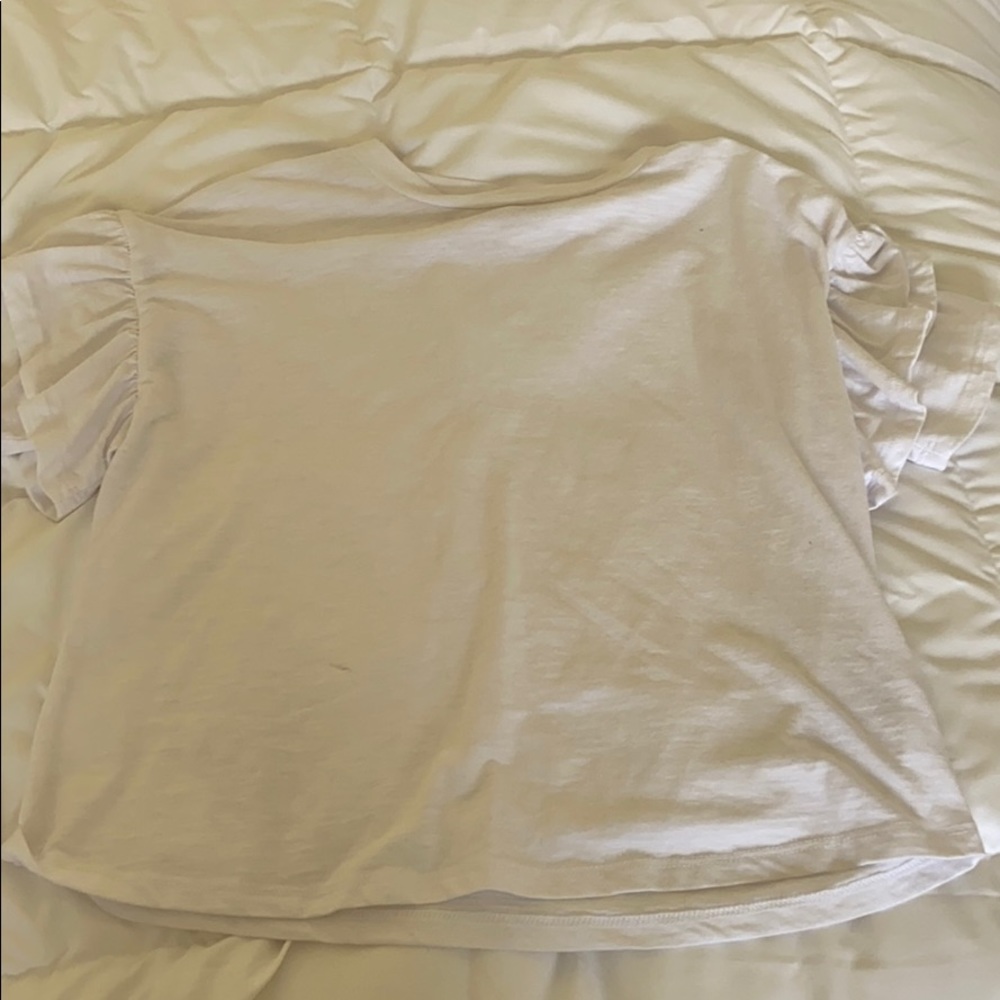 white t shirt